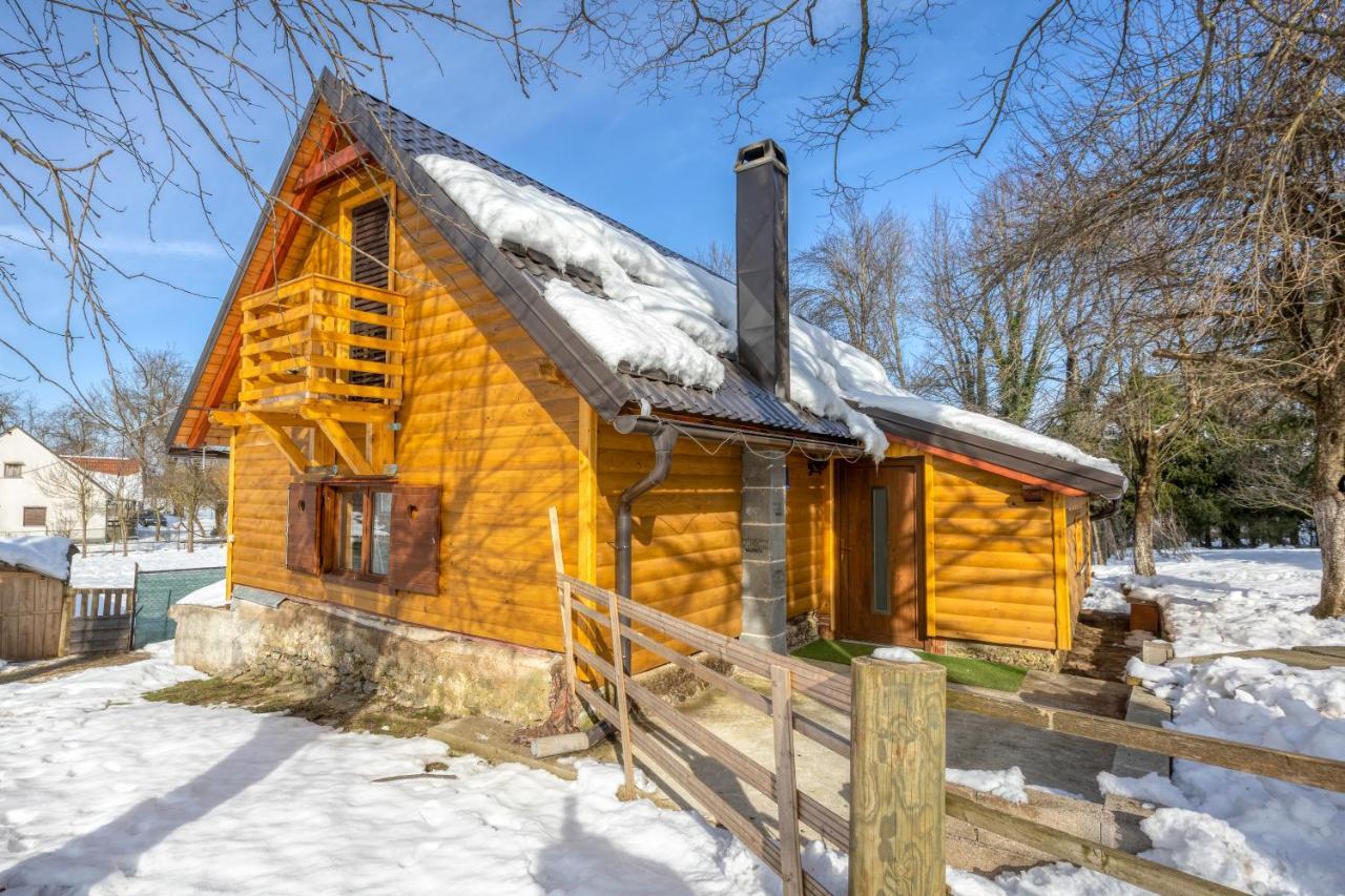 House Under The Velebit Mountain Villa Medak Eksteriør billede