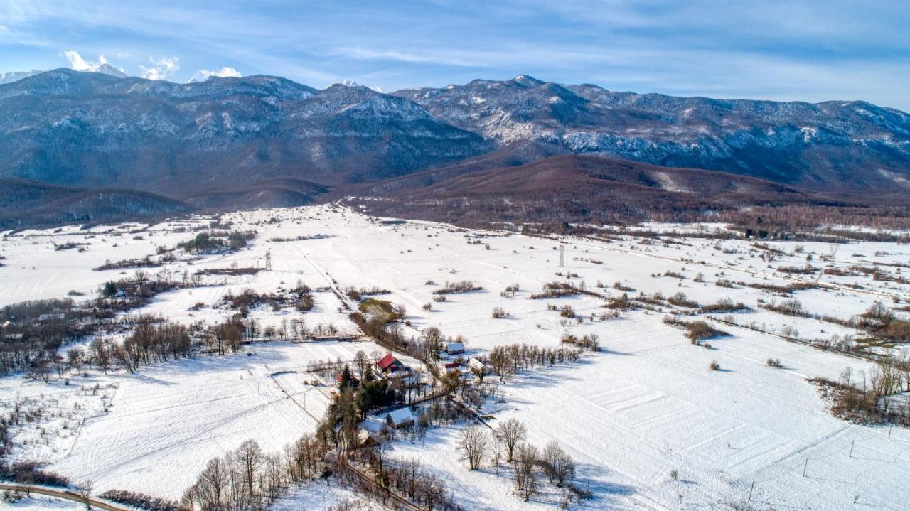 House Under The Velebit Mountain Villa Medak Eksteriør billede