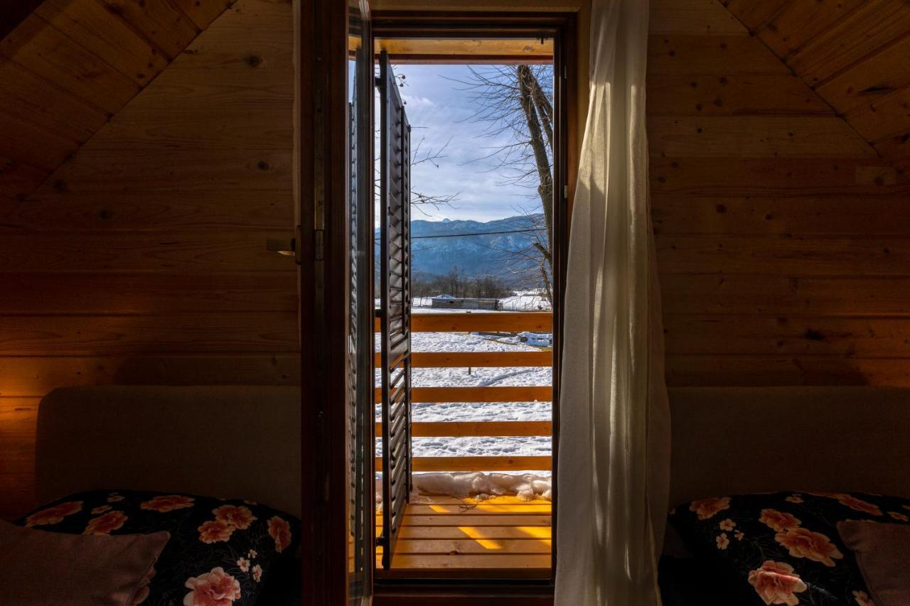 House Under The Velebit Mountain Villa Medak Eksteriør billede